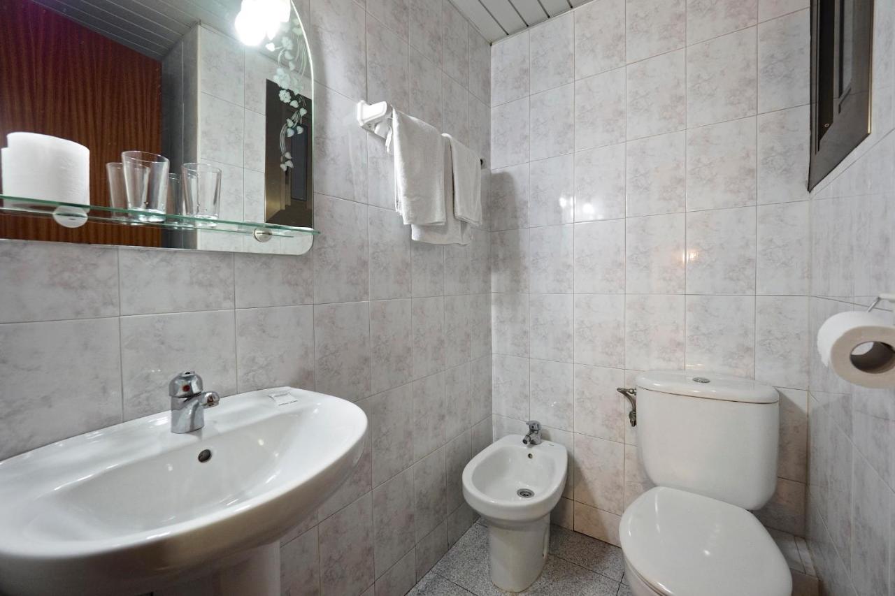 Hostal Ballestero Barcellona Esterno foto
