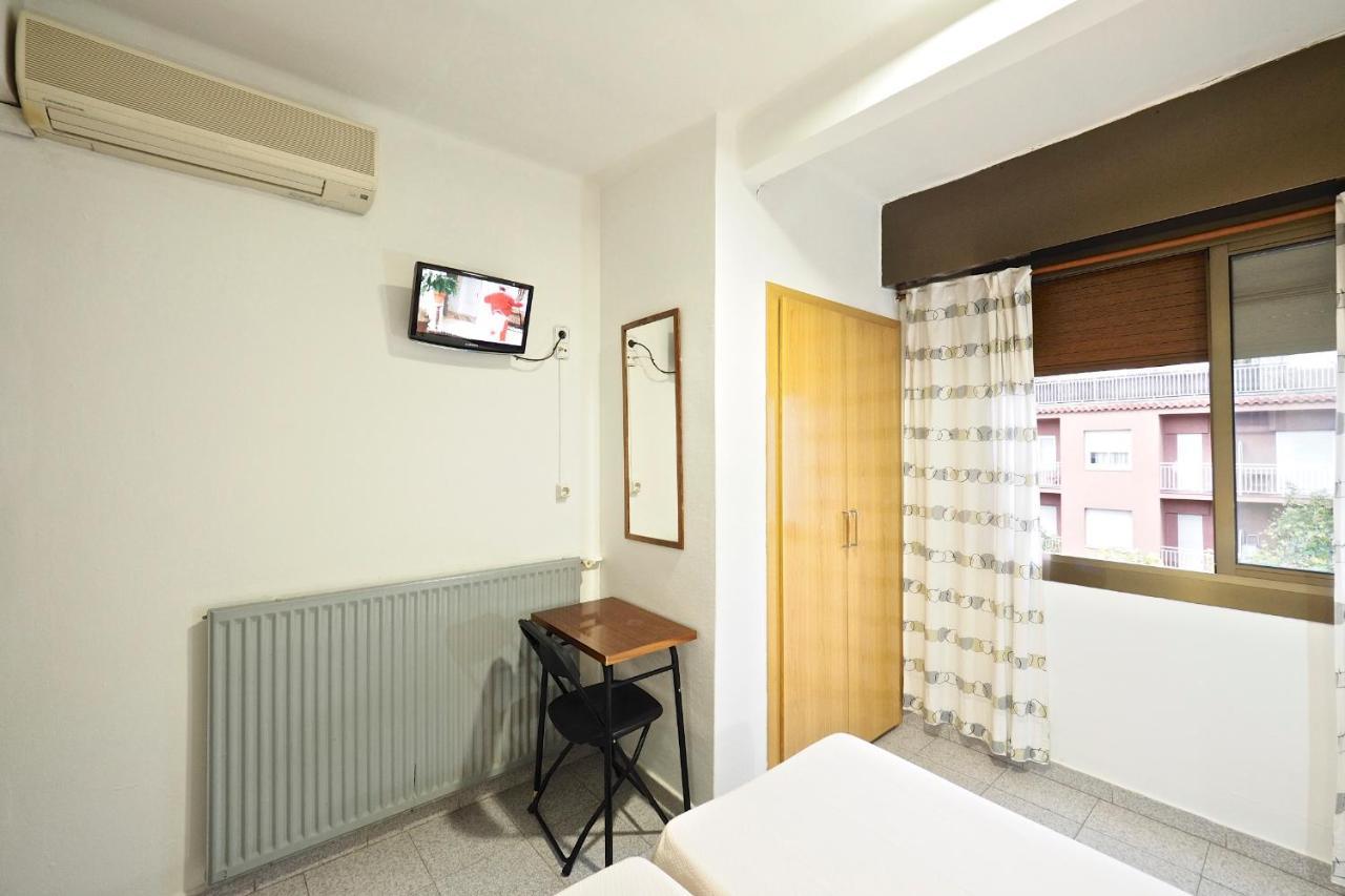 Hostal Ballestero Barcellona Esterno foto