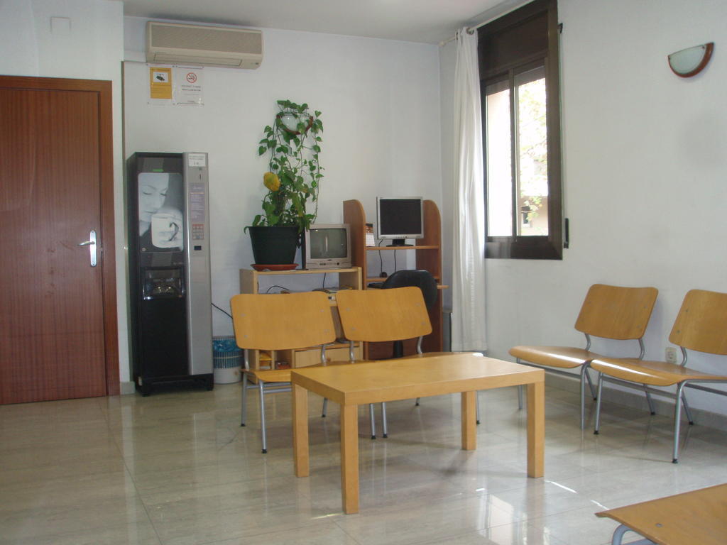 Hostal Ballestero Barcellona Esterno foto